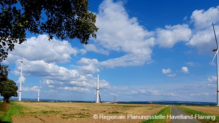 Bestehende Windenergieanlagen und Errichtung einer Windenergieanlage auf Landwirtschaftsflächen